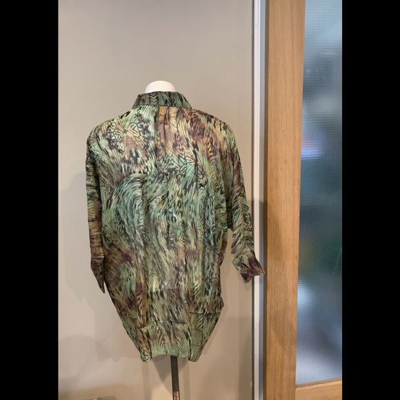 DA-NANG Surplus 100% Silk Button Up Blouse - Picture 3 of 5